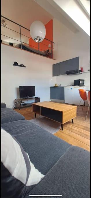 Penthouse Duplex Cosy 2 Chambres Au Coeur De Bruxelles Exterior photo